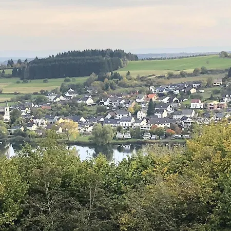 Schoener Maarblick בית נופש