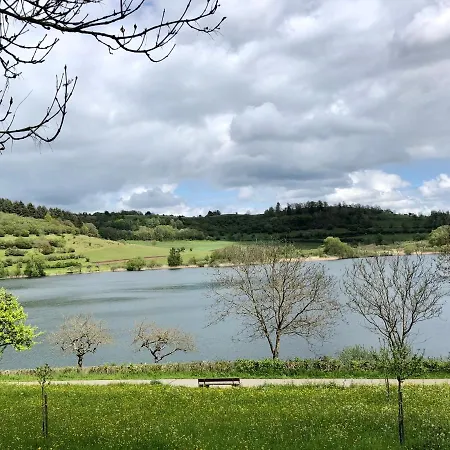 בית נופש Schoener Maarblick *